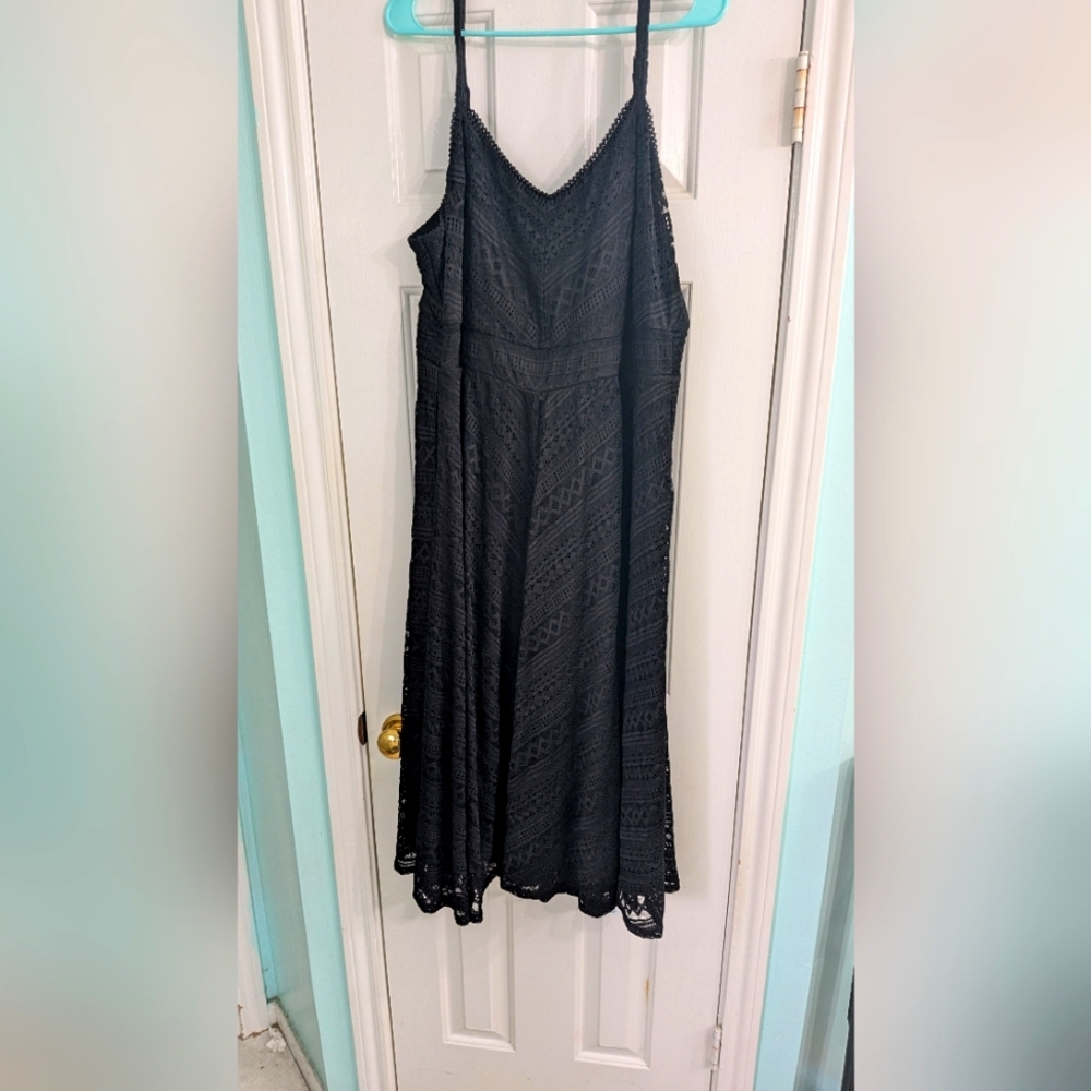 Elegant Black Lace Dress